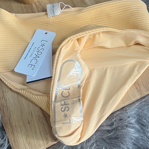 L*SPACE NWT JESS TOP in GOLDEN HOUR - Picture 10 of 15